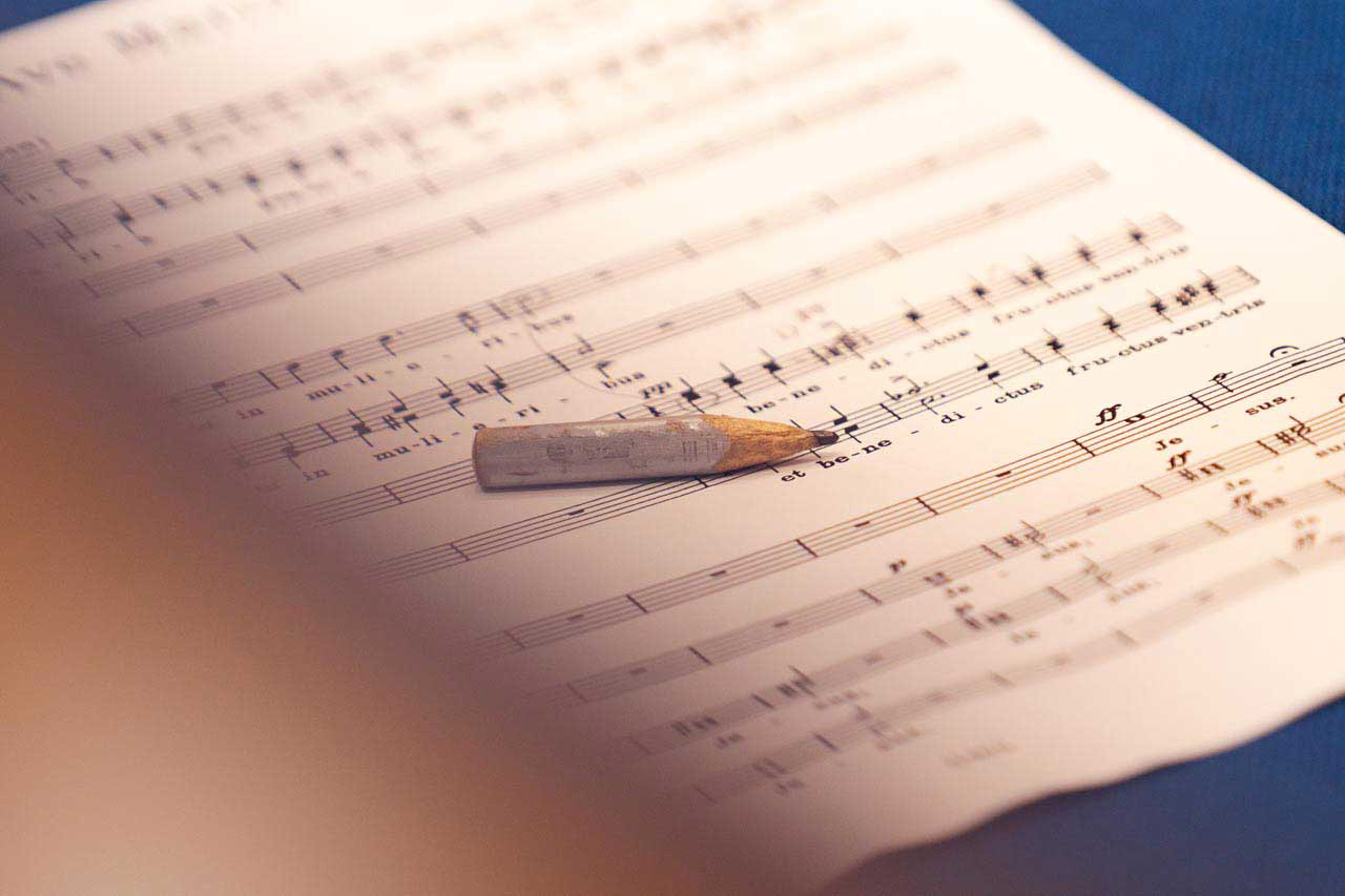 Notenblatt mit Bleistift, Förderverein BDB-Musikakademie, Foto: Frank Tusch